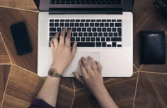 苹果计划在键盘的每个键上显示一个提示