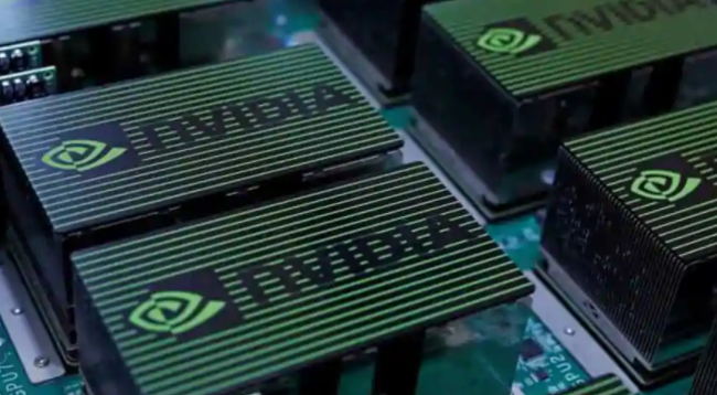 英伟达（Nvidia）的销售激增，因为它努力保持库